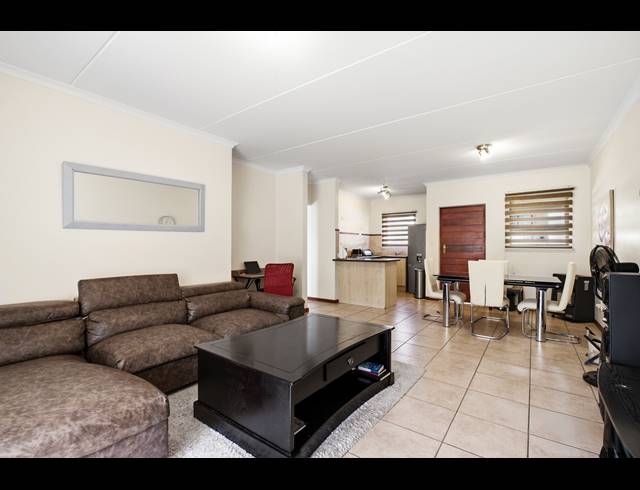 2 BEDROOM APARTMENT FOR SALE IN PAULSHOF